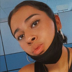 Meet your Posher, Brigith